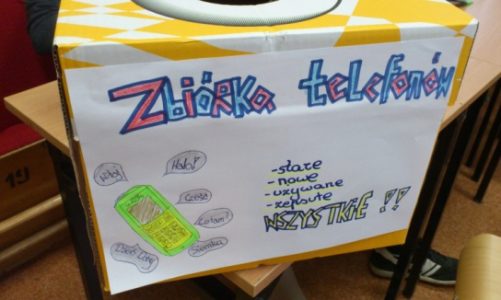 Szkolni wolontariusze pomagają misjonarzom