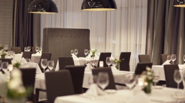 Walentynki w DoubleTree by Hilton Łódź Styl życia, LIFESTYLE - Okolice święta zakochanych to szczególny okres w roku, w którym warto przygotować dla najbliższej osoby romantyczną niespodziankę. Wszystkich poszukujących miejsca, gdzie można spędzić wyjątkowy wieczór ze swoją drugą połową, zapraszamy do łódzkiego DoubleTree by Hilton.