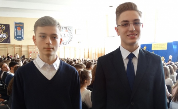 Podlaskie Kuratorium Oświaty. Laureaci konkursów przedmiotowych. Styl życia, LIFESTYLE - Z roku na rok rośnie liczba uczniów biorących udział w konkursach przedmiotowych - wynika z danych Podlaskiego Kuratorium Oświaty, które we wtorek podsumowało Wojewódzkie Konkursy Przedmiotowe dla uczniów gimnazjów.