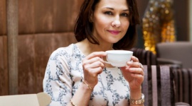 Moje dzieciństwo z paczkami z Niemiec Styl życia, LIFESTYLE - Anna Popek, znana dziennikarka i prezenterka telewizyjna jest ambasadorką akcji ?Prima ? Paczki Wdzięczności?. W ramach akcji podzieliła się swoją historią związaną z tematem paczek otrzymywanych w latach 80-tych.