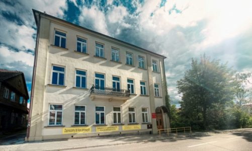 Konkurs Poliglota, drewniany dom i kuchnia molekularna. Dzień Otwarty w ZSS STO