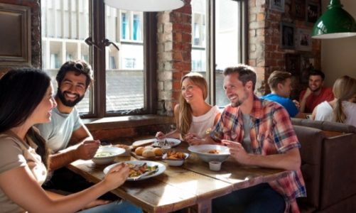 10 pomysłów na spędzenie czasu z przyjaciółmi