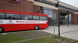 Oddaj krew, uratuj życie - okazja już w sobotę Styl życia, LIFESTYLE - Krew i jej składniki ratują życie tysięcy pacjentów. Nie można ich sztucznie wyprodukować, ani długo przechowywać, dlatego stale potrzebni są dawcy. Najbliższa zbiórka już w tę sobotę (27 sierpnia) w Magnolia Park od godz. 12.00 do 16.30.