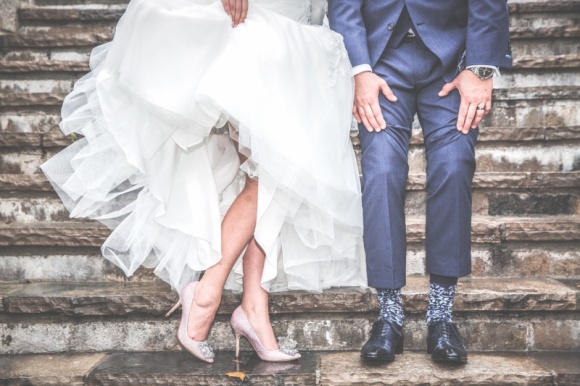 Jak dbać o buty taneczne i ślubne? Styl życia, LIFESTYLE - Buty, które przeznaczone są specjalnie do tańca, posiadają konstrukcję, która zapewnia im doskonałą elastyczność na parkiecie. Obuwie takie jest bardzo miękkie i wygodne, ale wymaga odpowiedniej pielęgnacji.