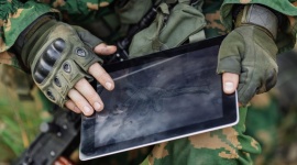 Armia matką wynalazków Styl życia, LIFESTYLE - Znajdziemy je samochodzie, biurze, a nawet kuchni ? technologie, które narodziły się w wojsku, wykorzystujemy na co dzień, nawet o tym nie wiedząc. Oto 7 rozwiązań, które przeszły ?do cywila?.