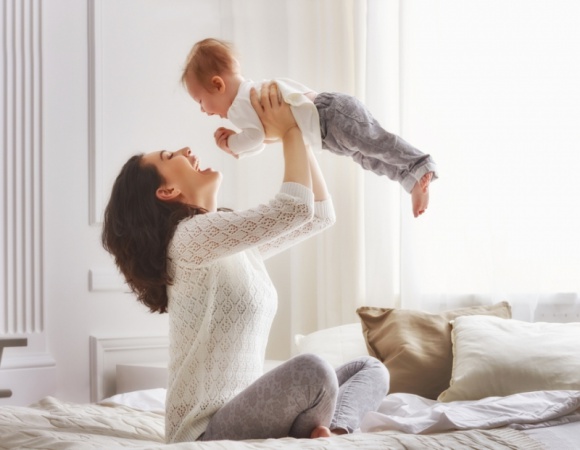 Tutaj rządzą mamy. Bezpłatny cykl spotkań w Agorze Bytom Styl życia, LIFESTYLE - Właśnie zostałaś mamą? Nowy cykl warsztatów ?Spotykamy mamy? jest dla ciebie! Zabierz swojego malucha do Agory Bytom, spotkaj się z kobietami takimi, jak ty i zdobądź cenne umiejętności. Najbliższa okazja już 25 kwietnia. Wstęp wolny.