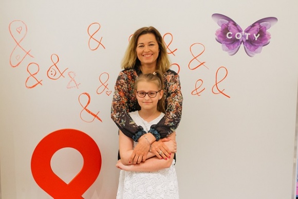 ŚWIATOWY DZIEŃ WALKI Z NOWOTWORAMI KRWI ? COTY POLSKA WSPIERA FUNDACJĘ DKMS