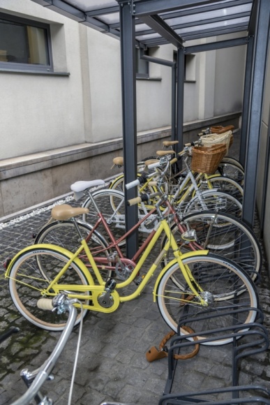?Jazda bez trzymanki? ? LPP przesiada się na firmowe rowery Styl życia, LIFESTYLE - Korki i problemy z parkowaniem przy pracy? Nie w gdańskim LPP! Od początku maja pracownicy firmy do poruszania się po mieście mogą korzystać ze służbowych rowerów zakupionych przez firmę.