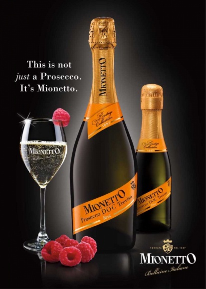Babie lato z Mionetto Prosecco. Styl życia, LIFESTYLE - Ciepłe promienie zachodzącego słońca i babie lato? To znak, że już jesień. Chodź z nami na taras, usiądź z przyjaciółką na miękkich fotelach.