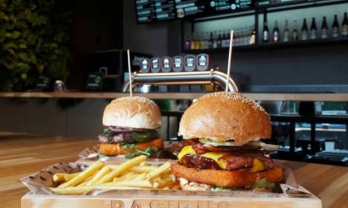 Pasibus, czyli nowe miejsce na mapie Warszawy dla fanów burgerów