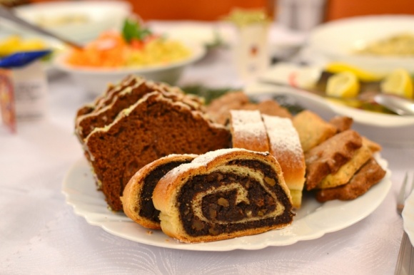Jak połączyć tradycję z nowoczesnością Styl życia, LIFESTYLE - Kiedy na niebie pojawi się pierwsza gwiazdka, zasiądziemy do stołu, żeby spożyć kolację wigilijną.