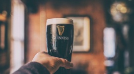 Zaproszenie do wspólnego świętowania Dnia Św. Patryka. Styl życia, LIFESTYLE - Spotkajmy się! Otwierając obchody 2018, browarnicy Guinnessa zapraszają ludzi z całego świata, do wspólnego świętowania Dnia Św. Patryka.