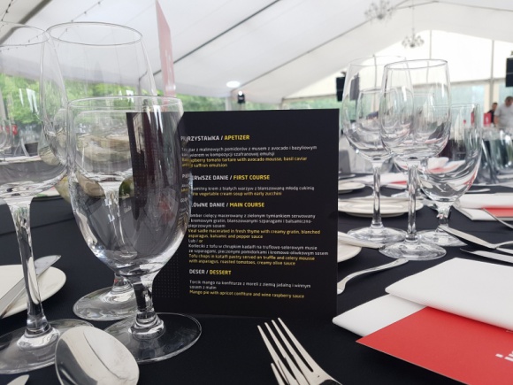 Deli Catering wsparło kulinarnie Impact?18 Styl życia, LIFESTYLE - Za nami najważniejsze wydarzenie gospodarcze w Europie Środkowo-Wschodniej. O obsługę kulinarną gości VIP Impact?18 zadbał lider na rynku usług cateringowych w zakresie kulinariów eventowych ? marka Deli Catering.