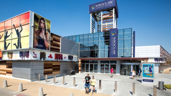 Kultowe Lacoste we Wrocław Fashion Outlet