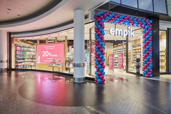 Empik w Złotych Tarasach zmienił się w Future Store! Styl życia, LIFESTYLE - Już dziś w centralnym punkcie handlowo-komunikacyjnym Warszawy swoje podwoje ponownie otwiera salon Empik. Sklep w Złotych Tarasach będzie piętnastym Future Store Polsce.