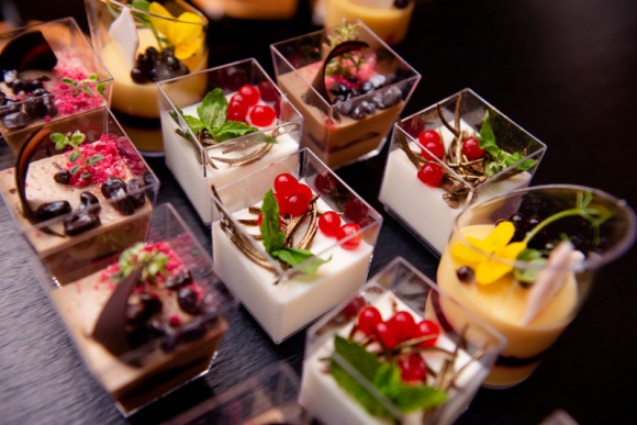 Deli Catering Partnerem międzynarodowej konferencji INSIDE TREN Styl życia, LIFESTYLE - Jedno z najważniejszych wydarzeń biznesowych tej jesieni, Business Insider INSIDE TRENDS, za nami. O jego oprawę kulinarną zadbała marka Deli Catering, która w tym roku była również oficjalnym Partnerem konferencji.