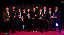 Brytyjskie diamenty po raz pierwszy w Polsce! Polska edycja LGBT+ Diamonds 2018 Styl życia, LIFESTYLE - LGBT+ Diamonds Business Awards są przyznawane w Wielkiej Brytanii od lat. Ich celem jest nagradzanie osób i organizacji zaangażowanych w problemy społeczności LGBT+ poprzez działania wspierające równość i tolerancję bez względu na orientację seksualną czy tożsamość płciową.