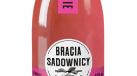 Pierwsze takie jabłkowe smoothie! Styl życia, LIFESTYLE - Gęste, owocowe, naturalnie słodkie ? i przede wszystkim mocno jabłkowe ? jak wszystko, co wytwarzają Bracia Sadownicy. ?Gęste Jabłko? to ich najnowsza propozycja ? sycące smoothie, pierwsze na rynku z tak dużym udziałem soku jabłkowego i przecieru z jabłek.