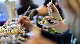 Lunch bufet sushi Styl życia, LIFESTYLE - Koku Sushi proponuje nowatorskie podejście do tematu ?lunch na mieście?.