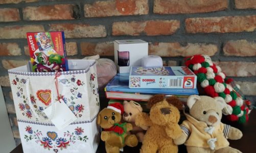 Przynieś prezent i weź udział w ?Dębieckiej Paczce?