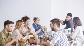 Benefity na widelcu, czyli lunch w pracy