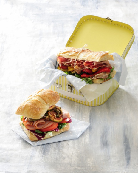 Naturalny smak, wygodne opakowanie Styl życia, LIFESTYLE - Sokołów Naturrino ? to linia wędlin, idealna dla wszystkich, którzy poszukują produktów wysokiej jakości o sprawdzonym składzie. Teraz produkty Naturrino, takie jak Schab wędzony, Boczek wędzony oraz Szynka wędzona dostępne są także w nowych opakowaniach ? jako plastry.