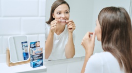 5 pytań dot. wybielania zębów Styl życia, LIFESTYLE - Czy kobiety w ciąży mogą wybielać zęby? Czy powoduje to nadwrażliwość? Odpowiedzi na te i inne pytania znajdziecie w poniższym tekście.
