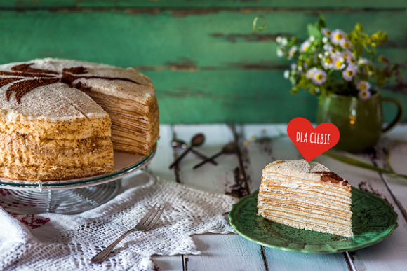Hygge po polsku. 5 sprawdzonych sposobów, aby Twój dom stał się jeszcze bardziej Psychologia, LIFESTYLE - Mimo zimnego i deszczowego klimatu, Duńczycy od lat plasują się w czołówce najszczęśliwszych narodów na świecie (w 2016 roku zajęli 1. miejsce). Jak to możliwe? Odpowiedź to ?hygge?, czyli (...)