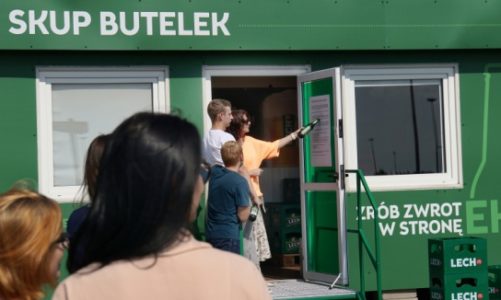 Kompania Piwowarska otworzyła skup wszystkich butelek zwrotnych po piwie.