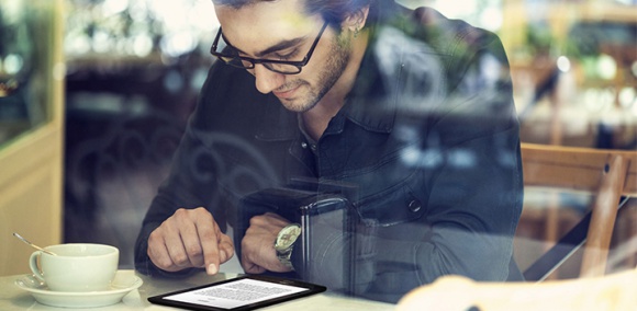 ?Lekka? literatura dla każdego ? czytniki e-booków w bibliotekach