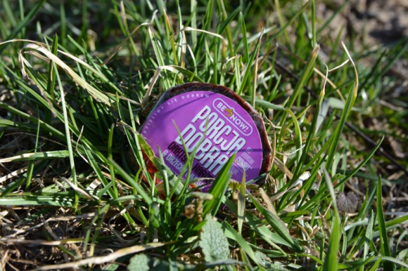 Zdrowe przekąski dla piłkarzy i kibiców Jagiellonii Styl życia, LIFESTYLE - Pure Life, podlaska firma produkująca naturalne przekąski ?Porcja Dobra? będzie promować ideę zdrowego odżywania wśród młodych piłkarzy i kibiców Jagiellonii. Juniorzy doładują nimi energię podczas treningów.
