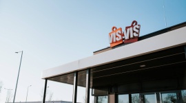 Pierwsze urodziny Vis ? Vis Wilanów Styl życia, LIFESTYLE - W najbliższą sobotę, 14 grudnia, Vis ? Vis Wilanów zaprasza do wspólnego celebrowania pierwszych urodzin. Z tej okazji pasaż handlowy przygotował masę atrakcji, z których radość będą miały zarówno dzieci, jak i dorośli. Warsztaty, spotkanie z Mikołajem i ICE SHOW.