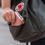 Jak odciążyć damską torebkę i ulżyć kręgosłupowi?
