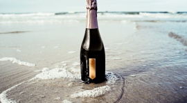 Prosecco, szampan, cava i lambrusco, czyli o winach musujących na lato