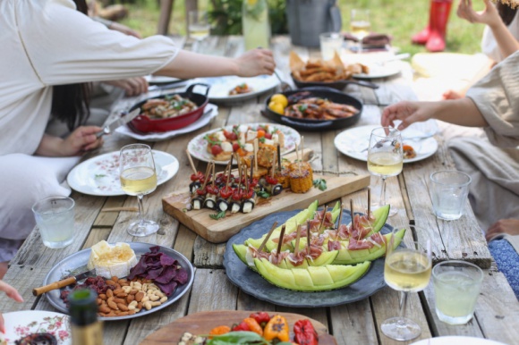 Sezon na barbecue w pełni. Odśwież swoje menu i szukaj przepisów na grilla