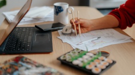 Pudełkowa wigilia dla pracownika w Wałbrzychu i Świdnicy Styl życia, LIFESTYLE - Brak zamówień na bożonarodzeniowy catering dla firm, to kolejny cios w branżę gastro.