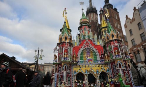 Podłaźniczka, świat, a może pająk? Poznaj świąteczne tradycje Małopolski!