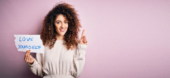 ?Kocham Siebie, dbam o Siebie? ? działania marki Maczfit Styl życia, LIFESTYLE - W Nowy Rok marka Maczfit wchodzi ze świeżą energią i hasłem zgodnym z ruchem body positive i ideą self love ? ?Kocham Siebie, dbam o Siebie?.